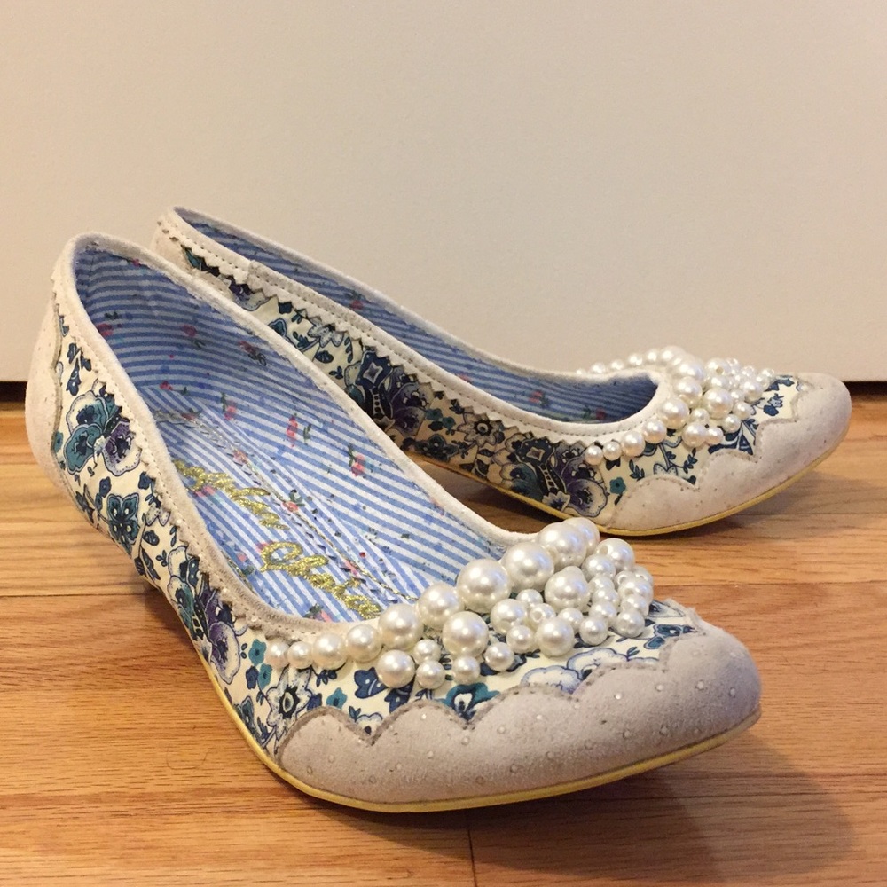 Irregular Choice Pearly Girly low kitten heel
